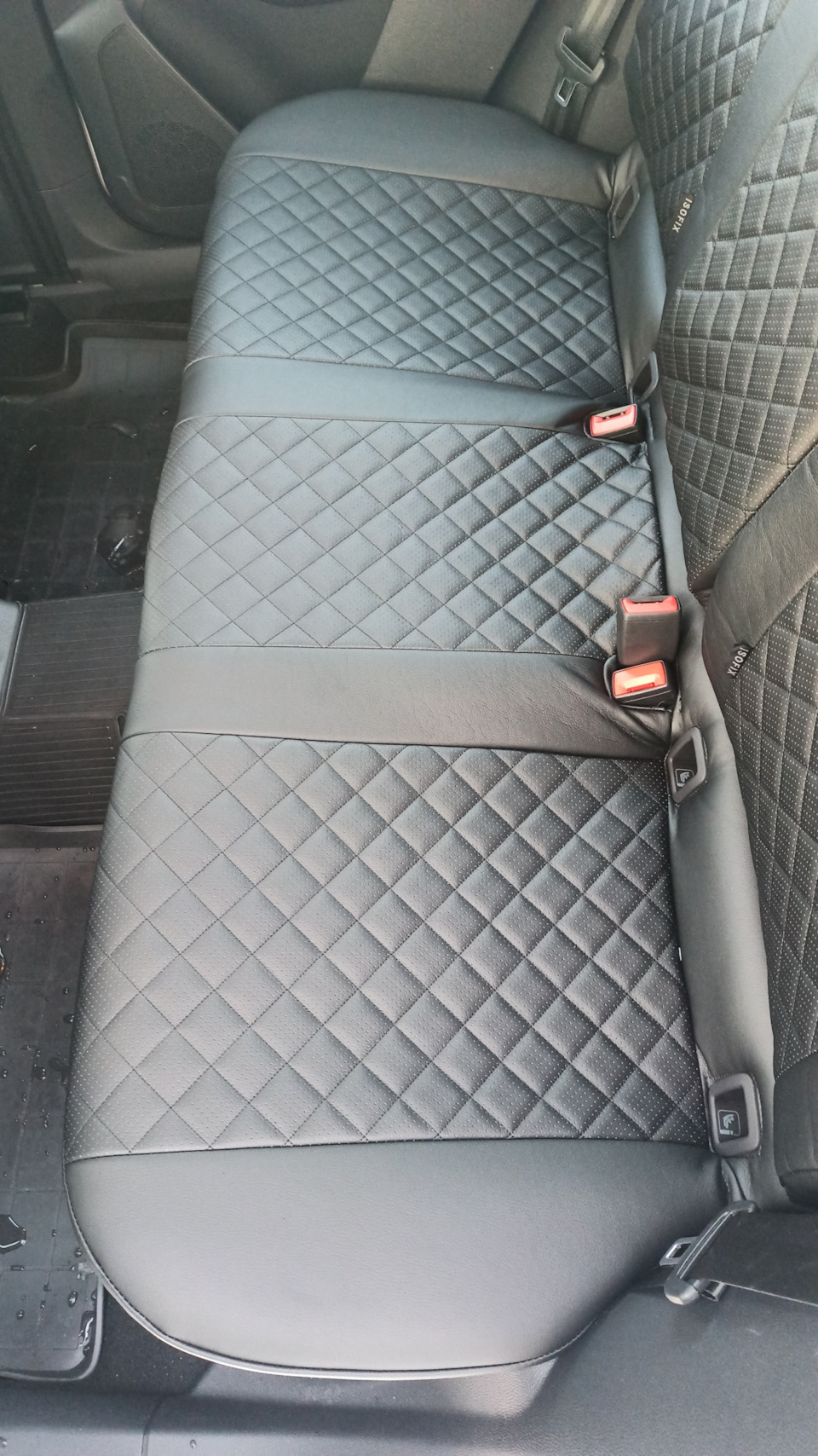 CeteH35gXNFcaOGfmodk7jekh o 960 Как одевать чехлы на сиденья автомобиля шкода рапид