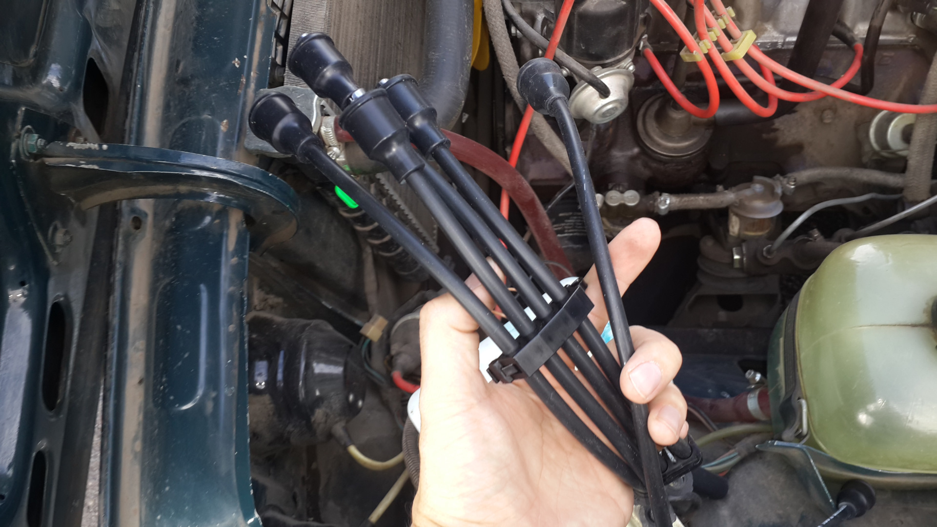 Силовые провода трамблера! — Lada 2106, 1,6 л, 1997 года | расходники ...