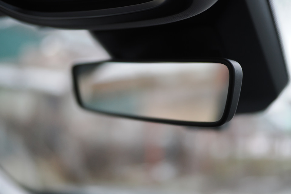 Салонное зеркало с автозатемнением от Tugella/Monjaro — Geely Atlas (2G ...