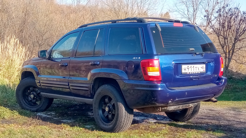 Jeep Grand Cherokee WJ синий. Jeep WJ голубой. Парктроник Jeep WJ. Джип на букву р.