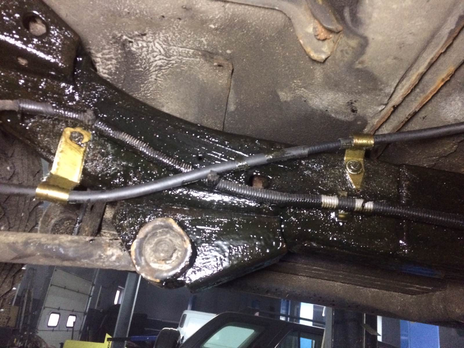 Трос ручника — Opel Frontera B, 3,2 л, 1999 года | визит на сервис | DRIVE2