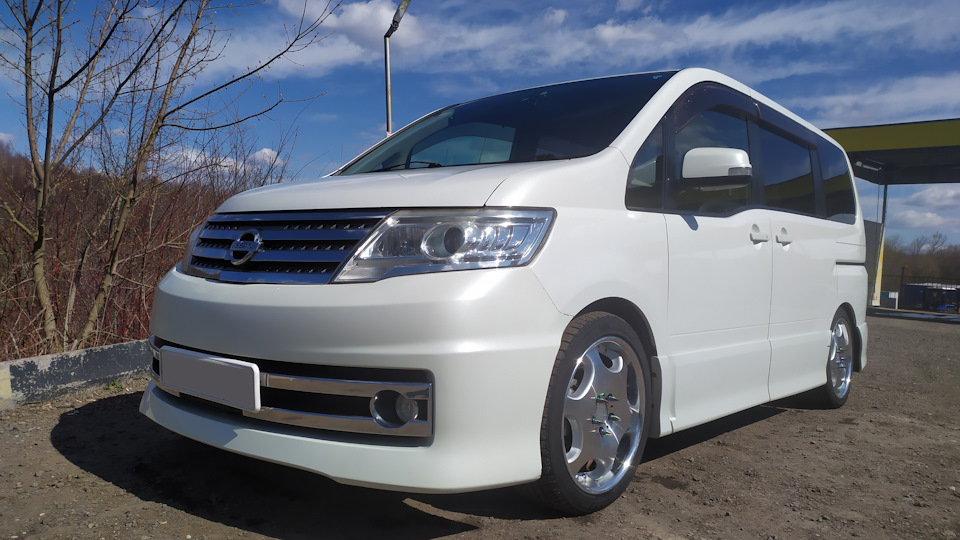 Nissan Serena c25 диски