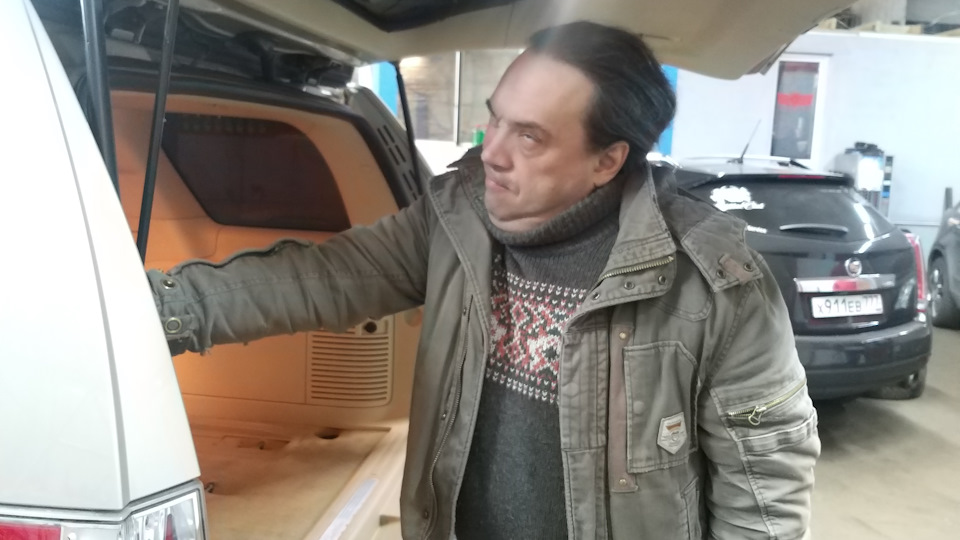 Вставляем обратно… — Cadillac Escalade (3G)