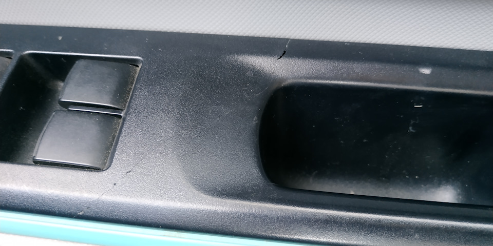Пластмассовый мир проиграл — Toyota Aqua, 1,5 л, 2012 года | своими ...