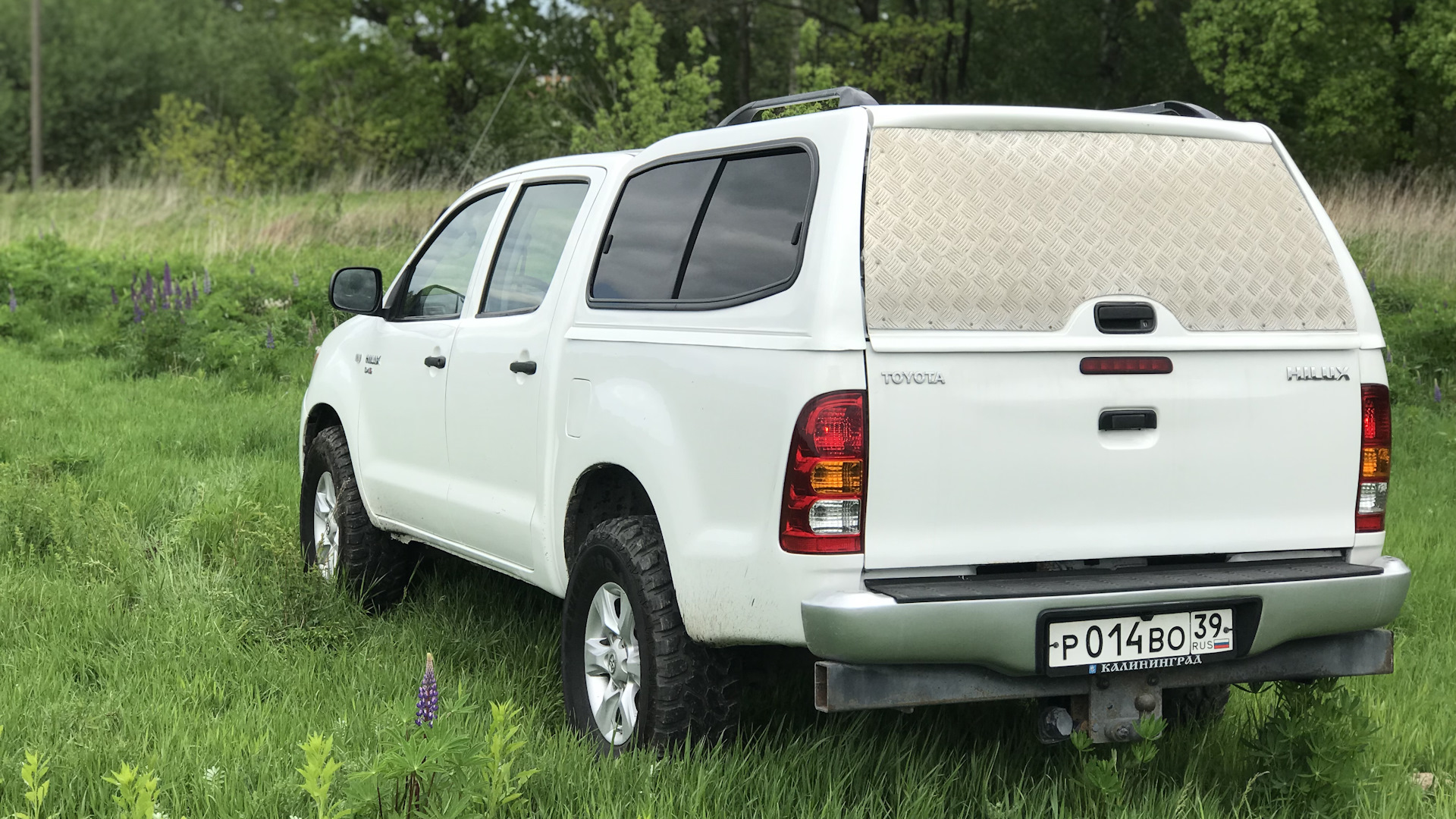 Toyota Hilux (7G) 2.5 дизельный 2007 | Toyota Hilux снежок на DRIVE2