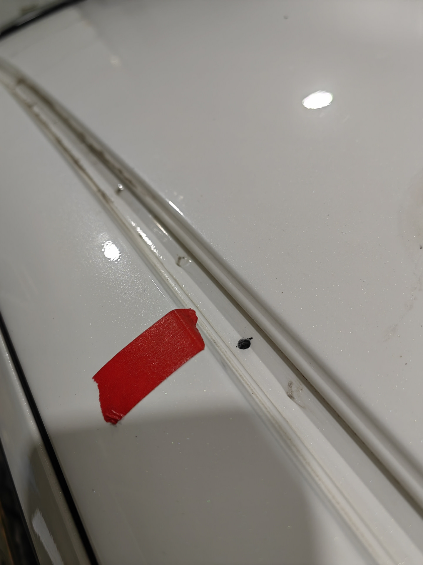 #77. Установка поперечных рейлингов. — Toyota Vitz (10), 1,5 л, 2001 ...