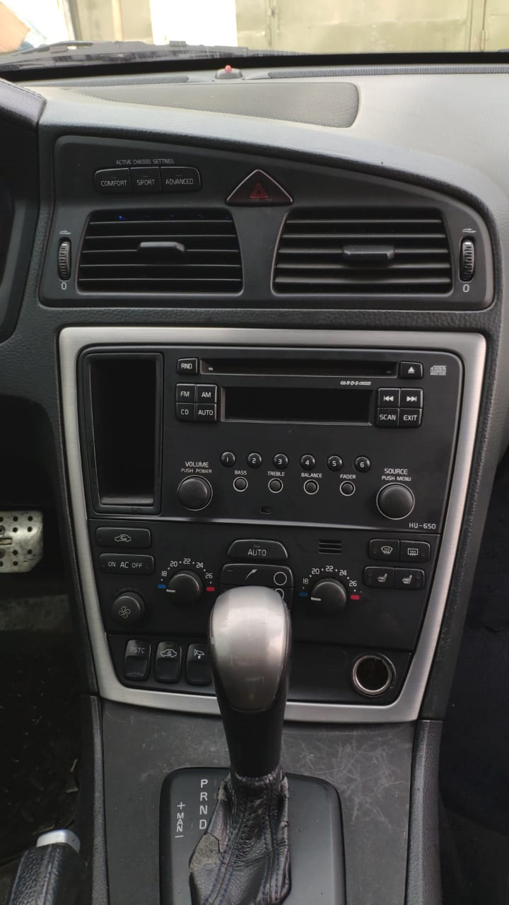 Установка штатной магнитолы. Доработки в рестайлинг — Volvo S60 R, 2,5 ...