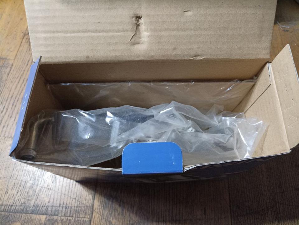 В коробке помещается с трудом — Toyota 4Runner (2G)