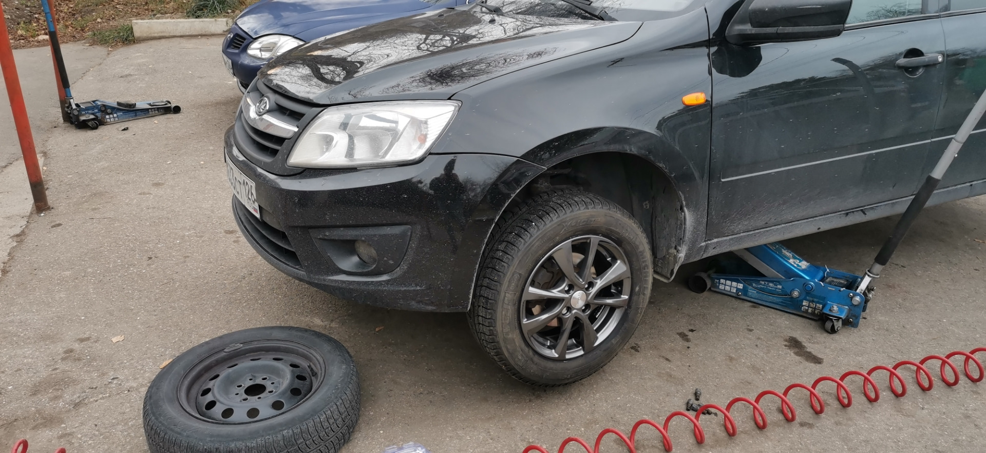 Литые диски — Lada Гранта (1G), 1,6 л, 2015 года | колёсные диски | DRIVE2