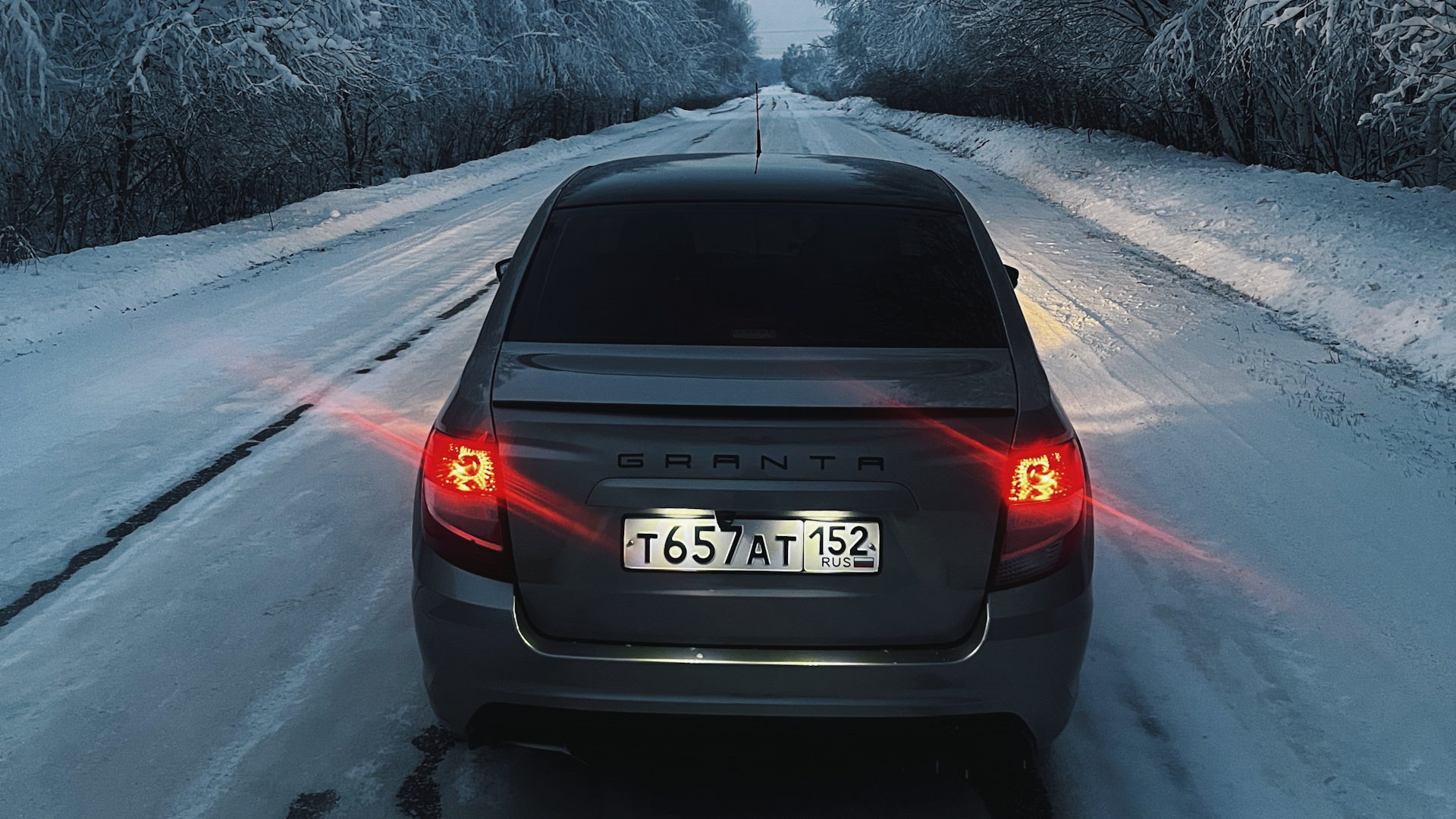 Lada Гранта (2G) FL 1.6 бензиновый 2020 | 🤎Techno-black🖤 на DRIVE2