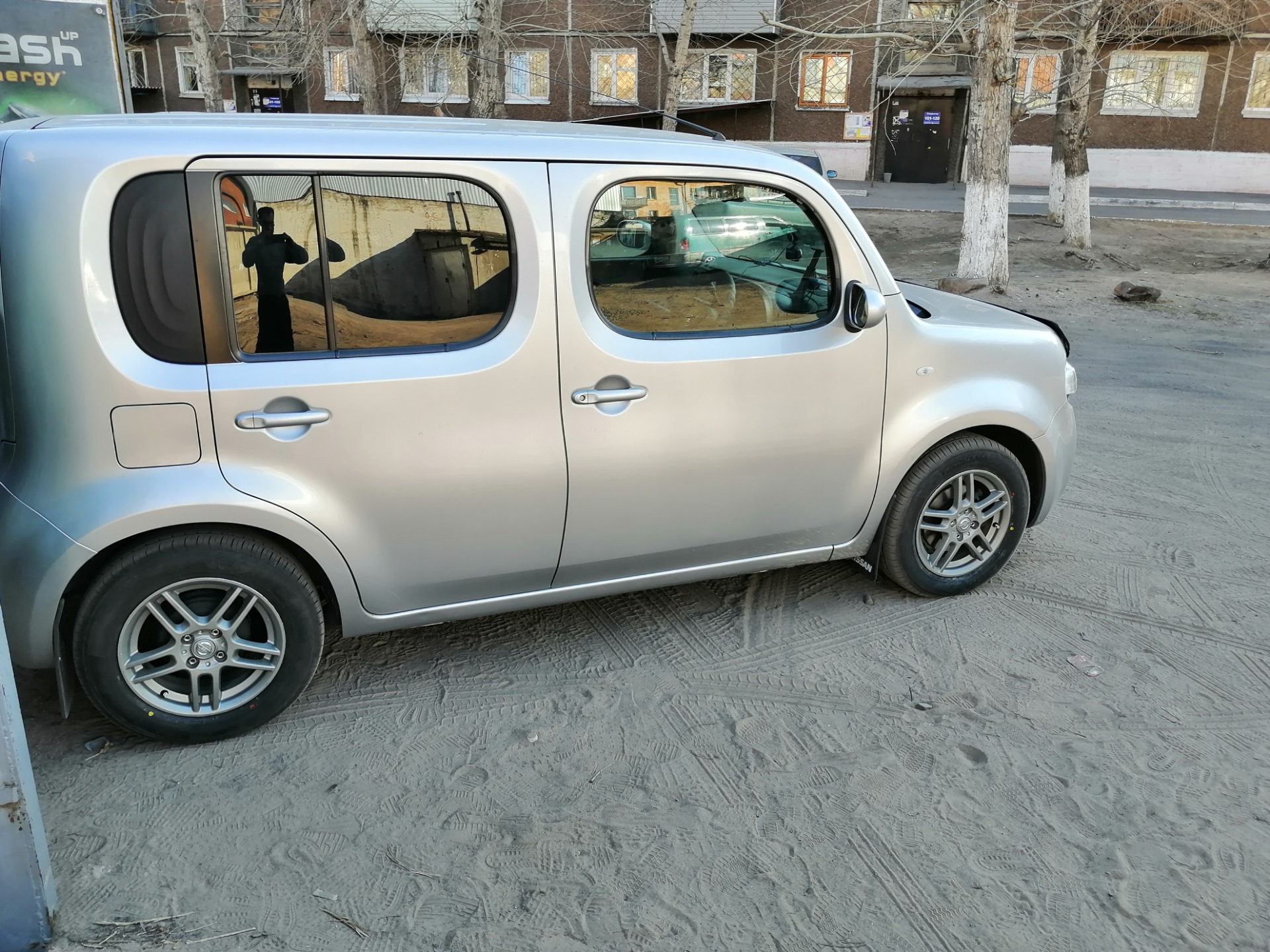 Тепло пришло. Переобувка! — Nissan Cube III, 1,5 л, 2008 года | колёсные  диски | DRIVE2