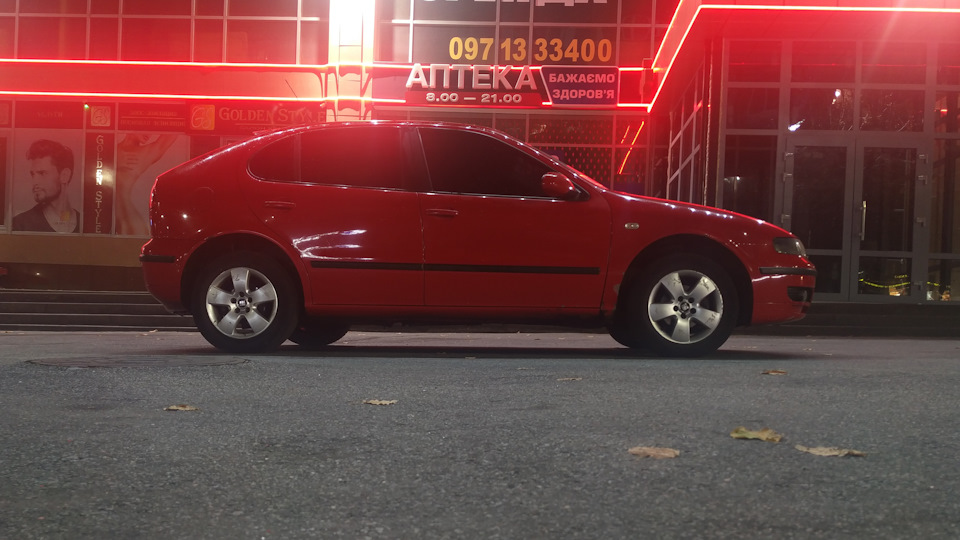 Заклинил замок багажника (нужен совет) — SEAT Leon (Mk I), 1,6 л., 2005 ...