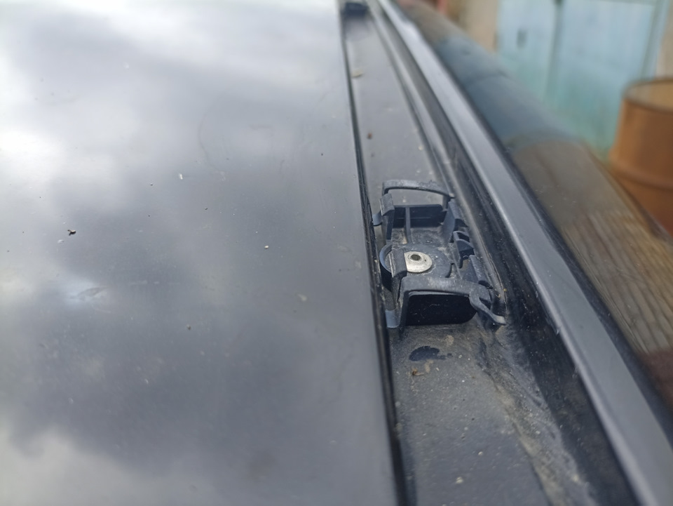 Молдинги крыши, значёк опель ампутация. — Opel Astra H GTC, 1,6 л, 2010 ...