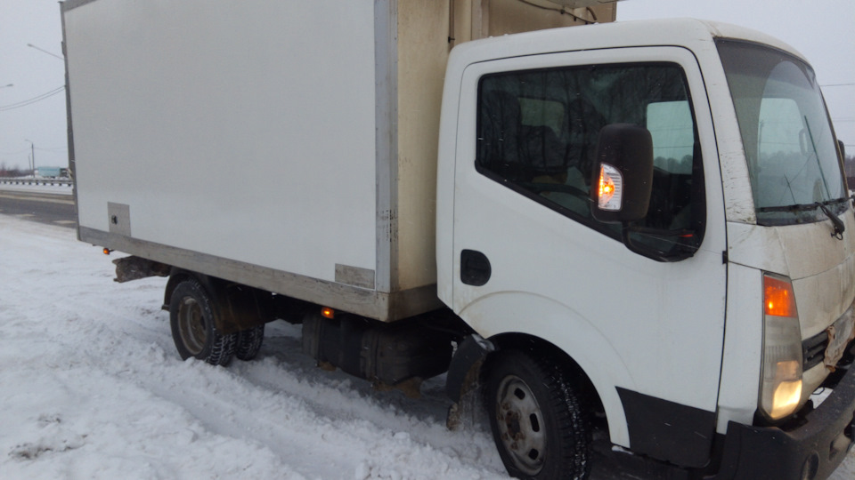 Nissan Cabstar 2014