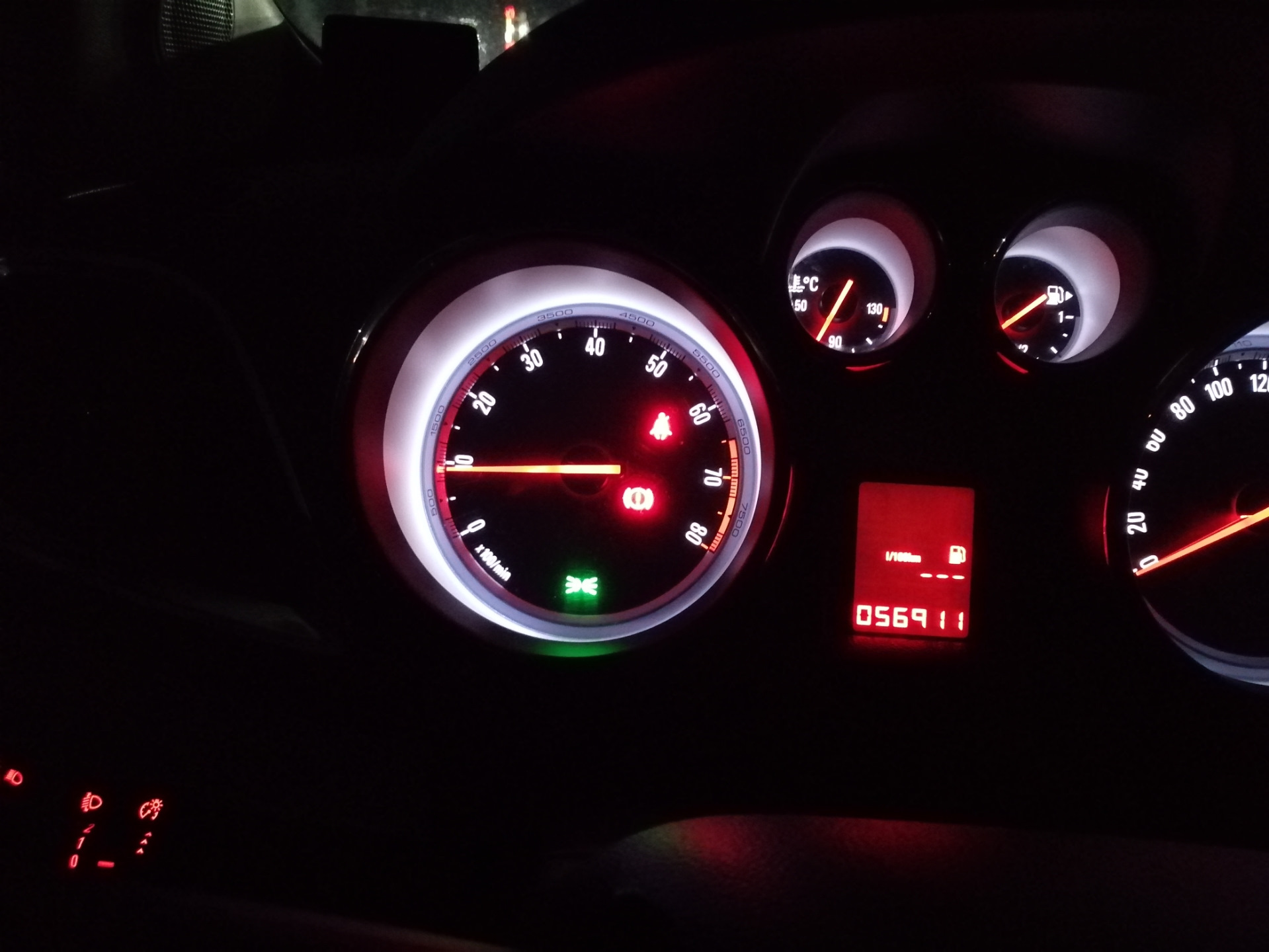 Код 89 опель мокка 1. Мокка ошибка 89. Мокка ошибка 89. Значки на панели опель мокка 2013 года. 8 механика.