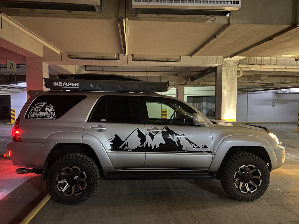 Toyota 4runner Mountain Sticker