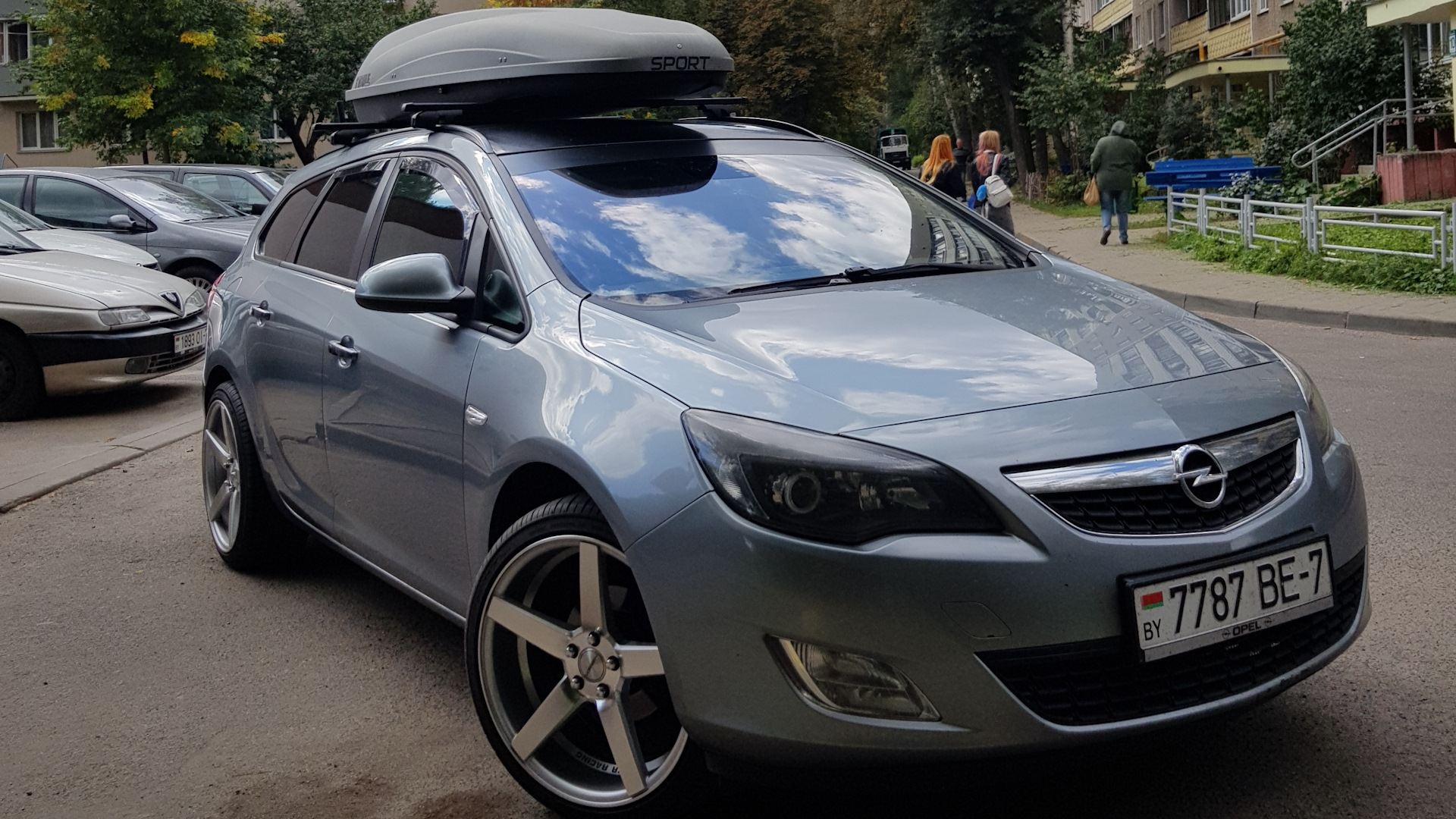 Opel Astra J 1.4 бензиновый 2011 | Sport Tourer на DRIVE2