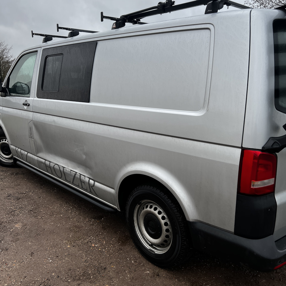 Вмятина — Volkswagen Transporter T5, 2 л, 2014 года | ДТП | DRIVE2