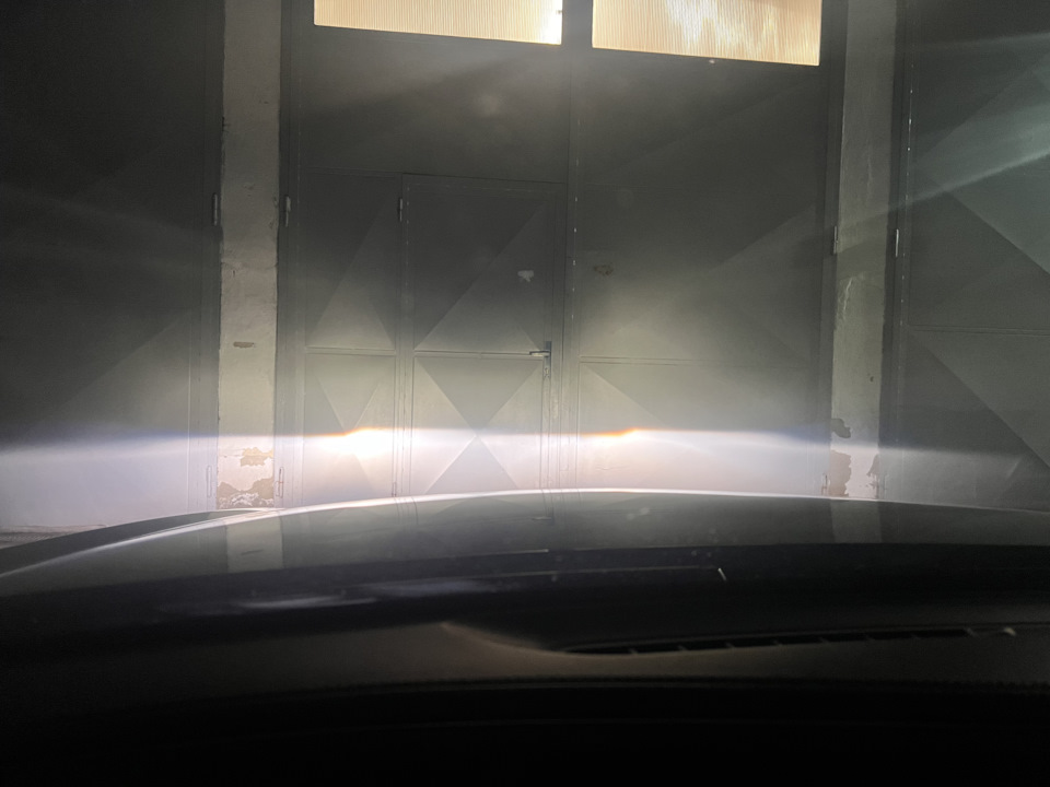 Led лампы вместо ксенона — Audi A8 (D4), 3 л, 2012 года | своими руками ...