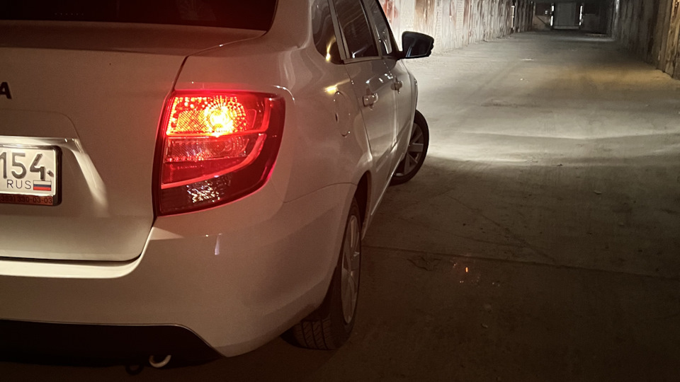 Lada Гранта (2G) FL 1.6 бензиновый 2023 | 1.6 на DRIVE2