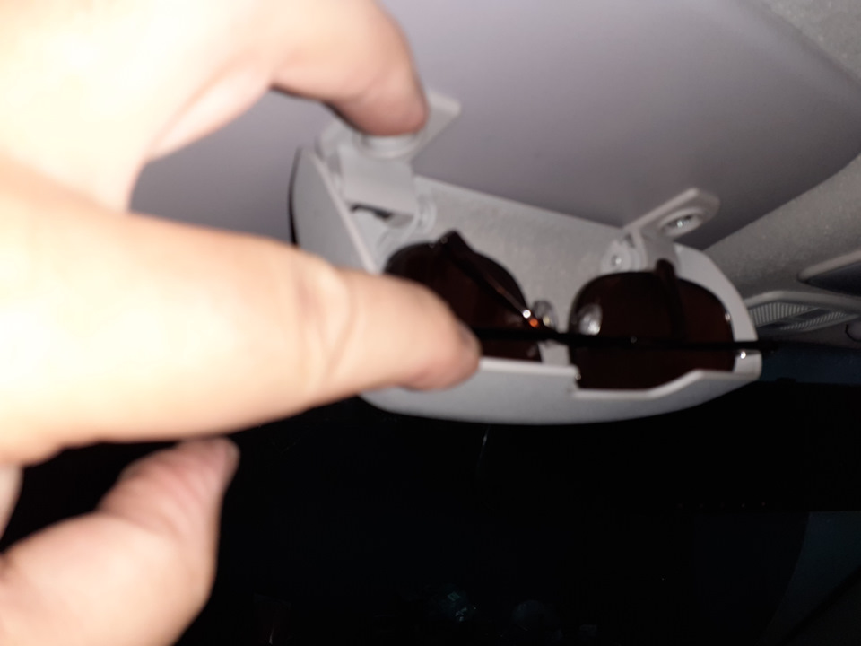 Очечник в салон — УАЗ Patriot, 2,7 л, 2021 года | аксессуары | DRIVE2