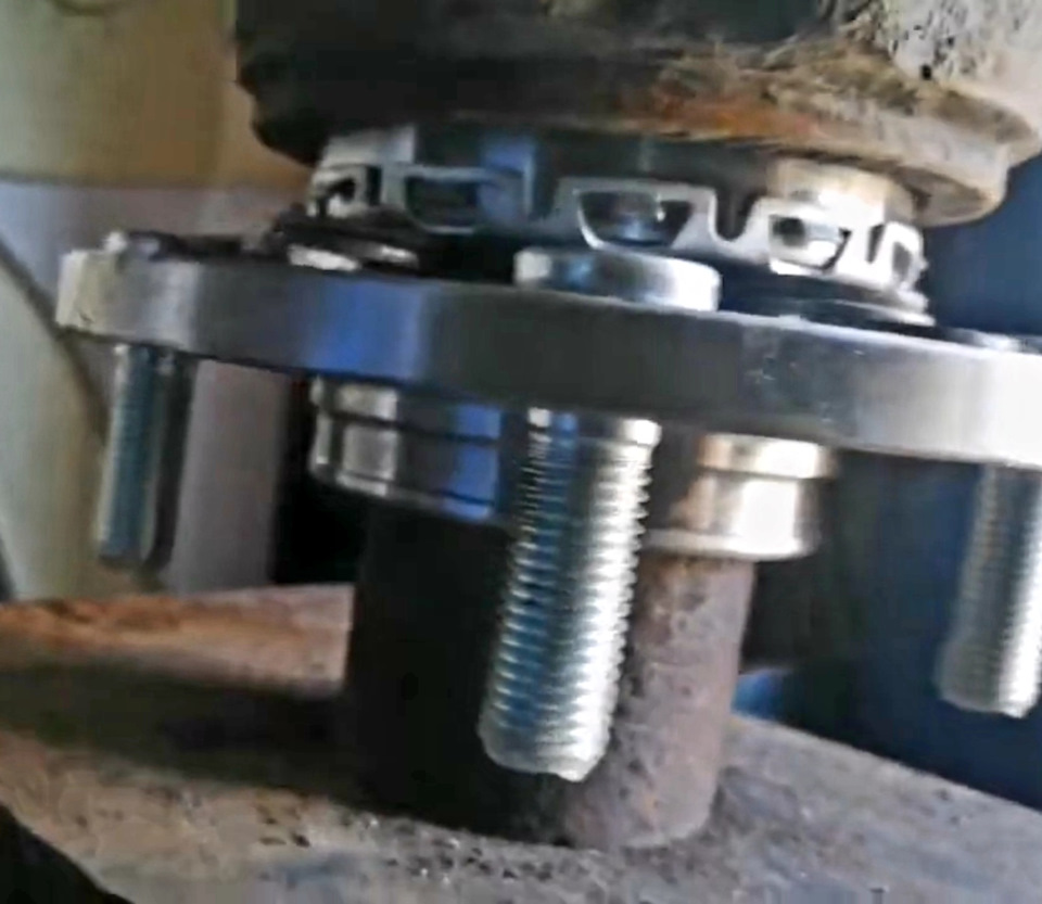 Что это за сТупица? 😅 — Mitsubishi Colt VI, 1,3 л, 2005 года ...