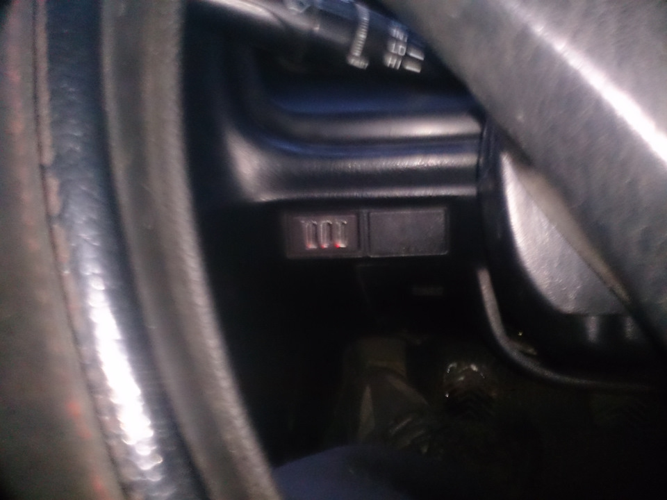Прикуриватели и крепление навигатора. — Toyota Corona (T190), 1,8 л ...