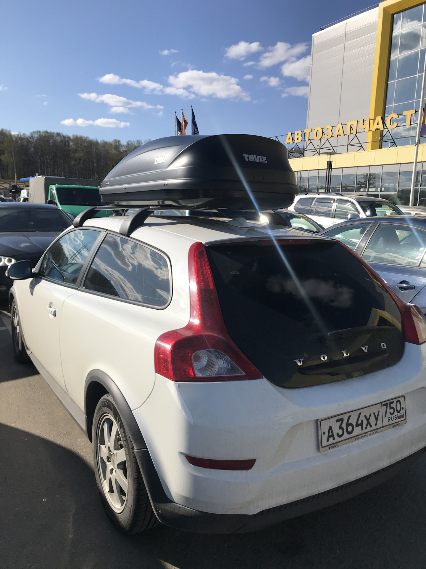 Volvo thule