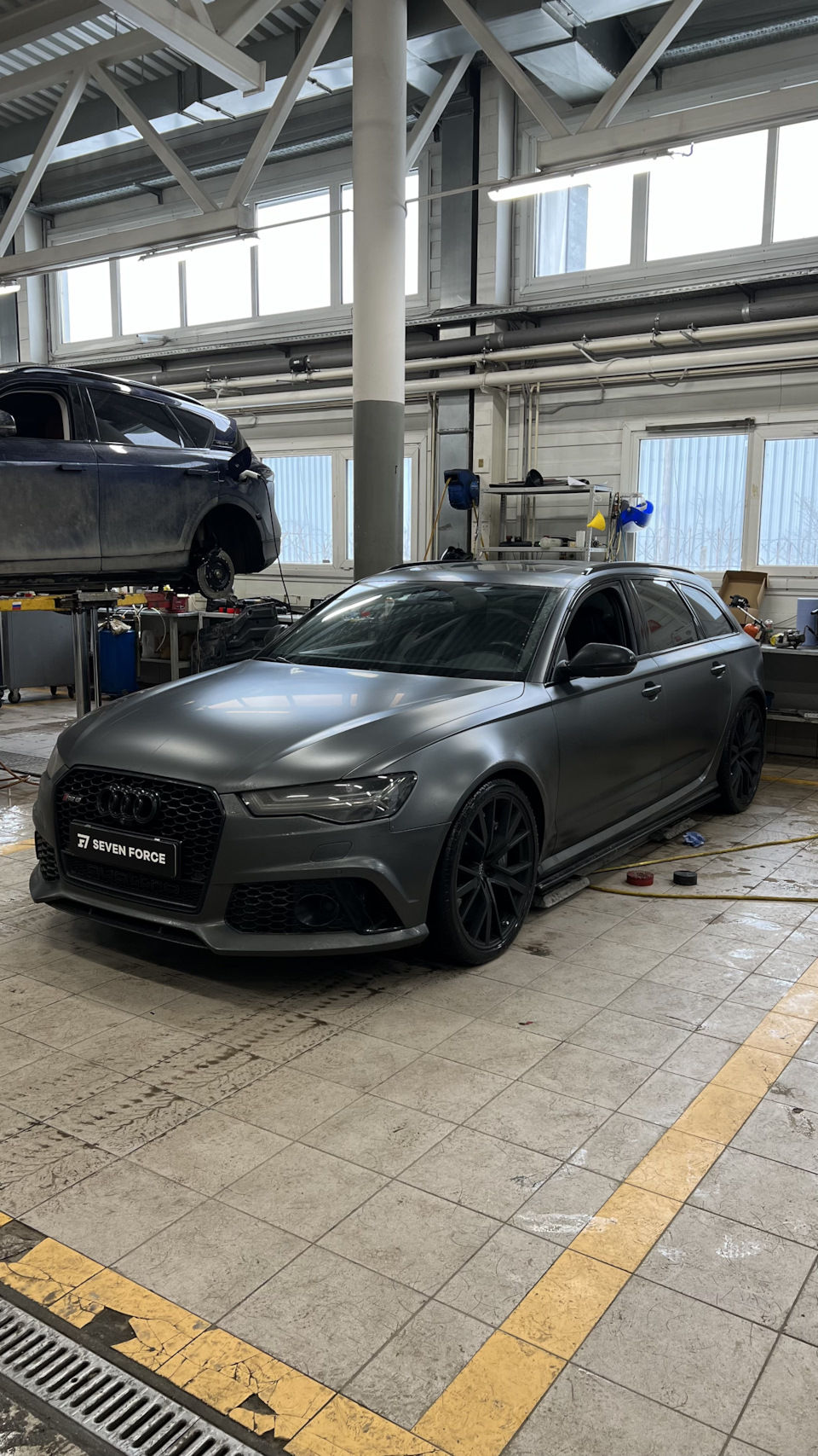 Замена подушки ДВС Audi RS6🛠️ — Seven Force на DRIVE2