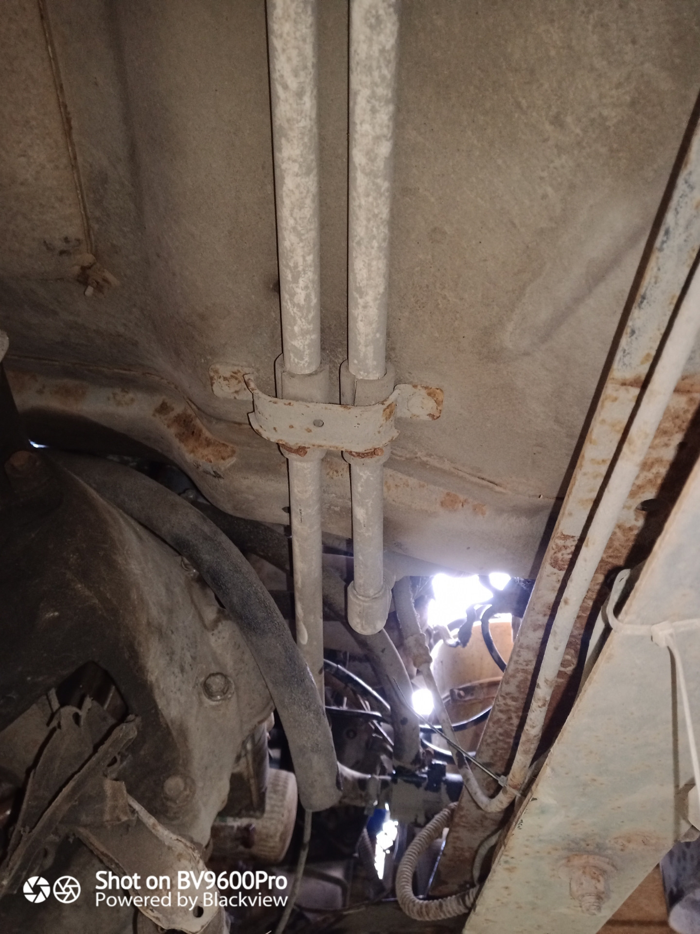 Патрубки переднего отопителя — ГАЗ Газель, 2,3 л, 2005 года | своими ...