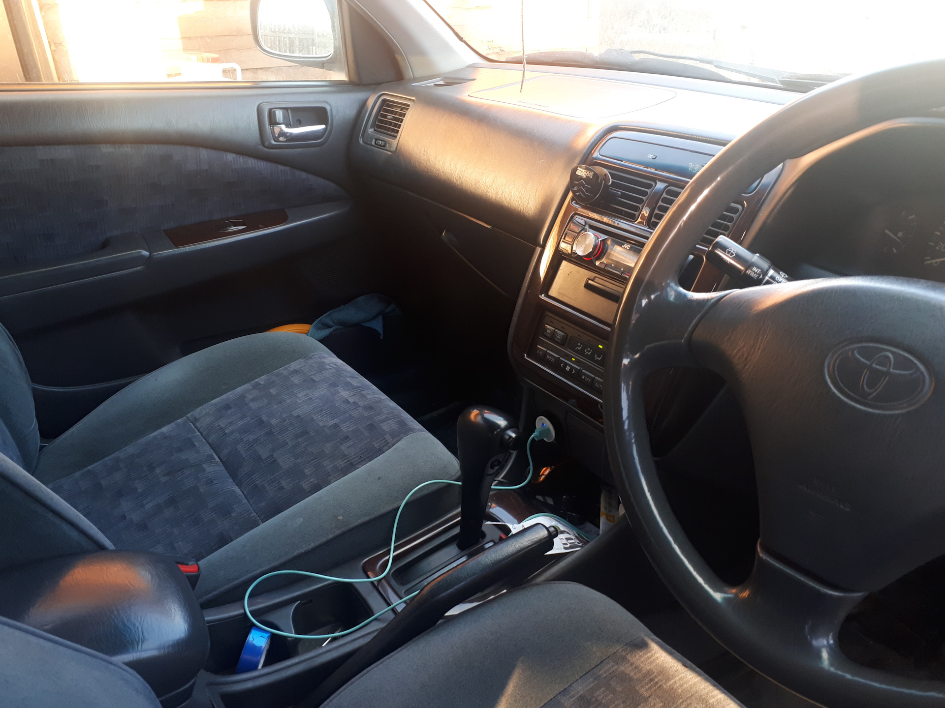 toyota carina 2001 салон