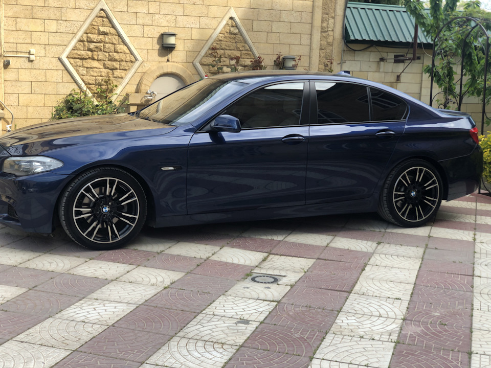 Матовый черный диск r19 BMW 5