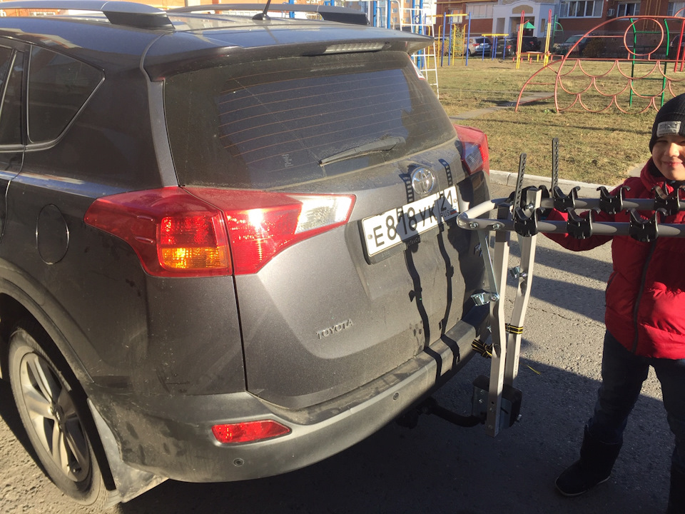 Фото в бортжурнале Toyota RAV4 (IV)