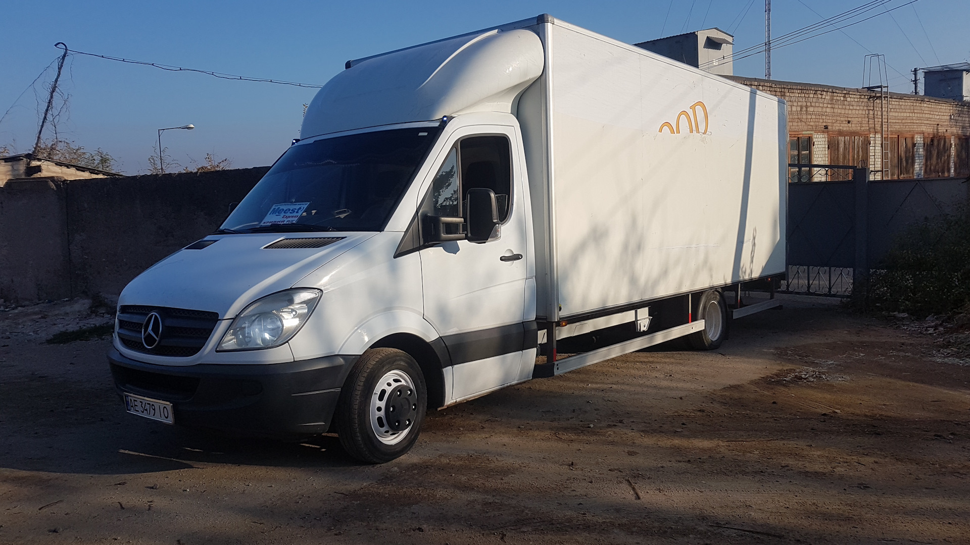 Mercedes-Benz Sprinter (2G) 2.2 дизельный 2007 | Бегемотик на DRIVE2