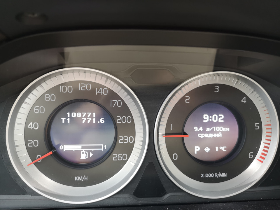 Фото в бортжурнале Volvo XC60 (1G)