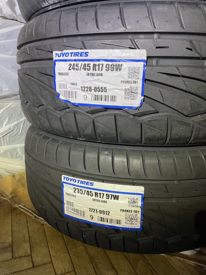 Шины летние Toyo 235/45 R17 на Audi A3 (8V), Volkswagen Golf Mk7, Skoda ...