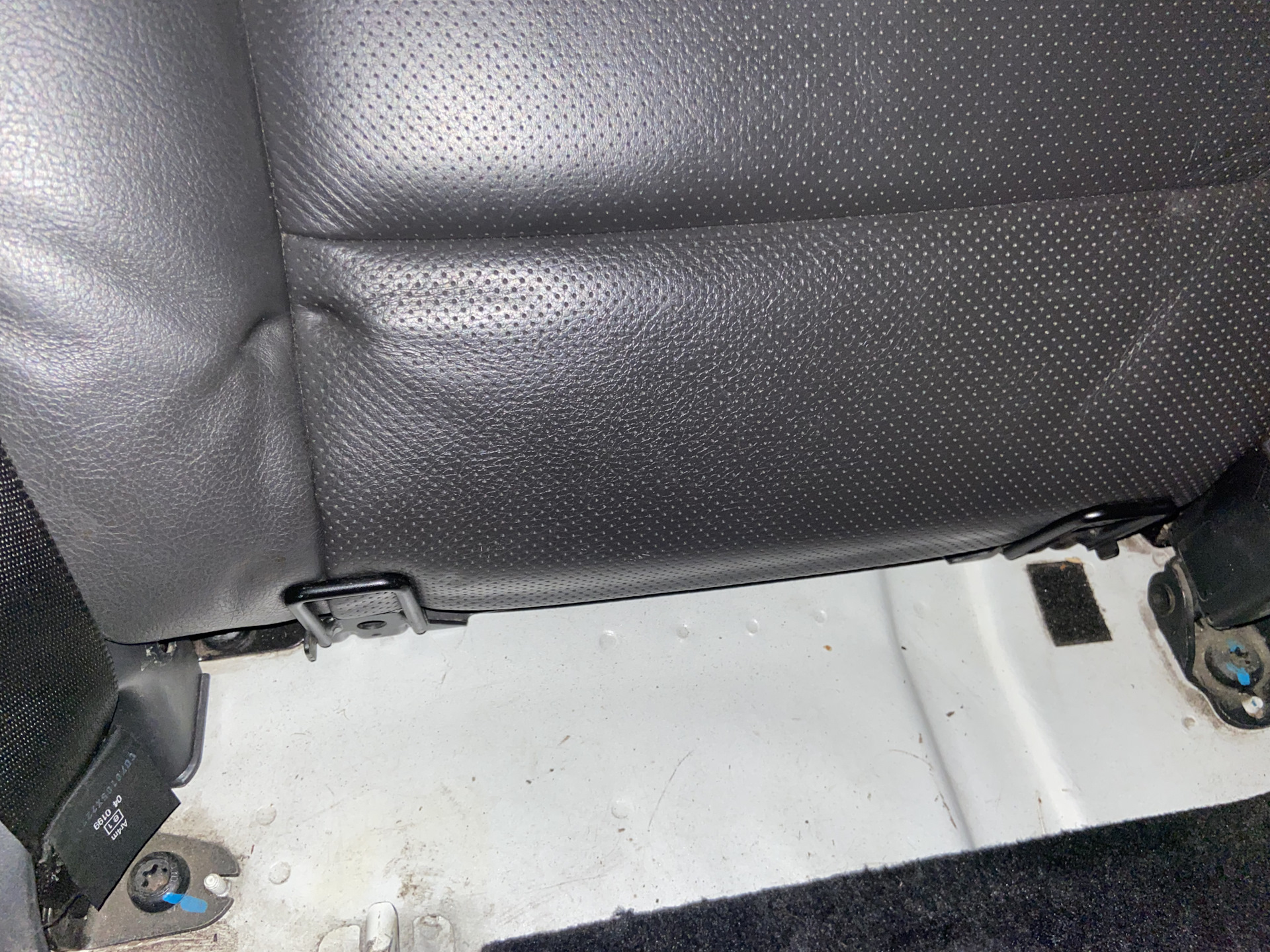 #119 Установка креплений Isofix — Ford Focus Hatchback I, 1,8 л, 2005 ...