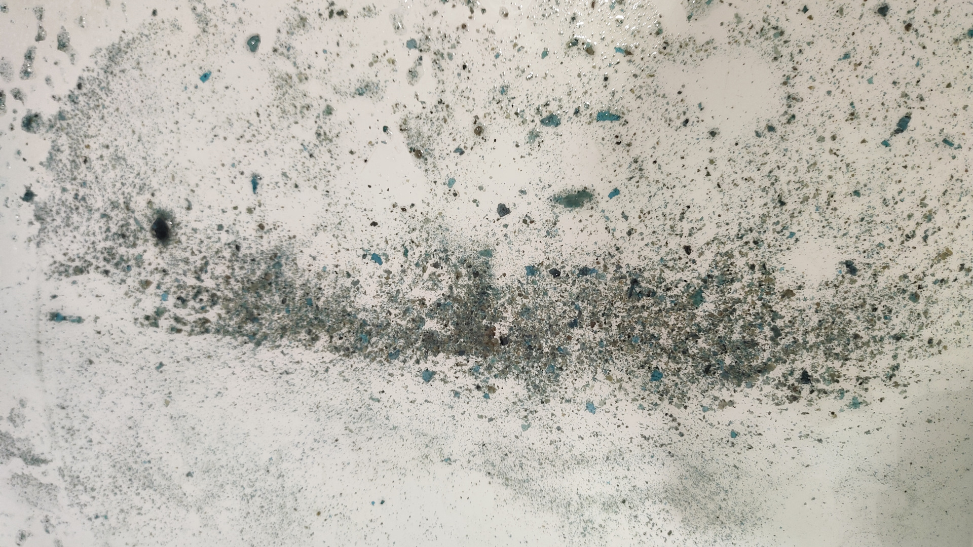 №16 Чистка бочка омывателя лобового стекла и фар — BMW 5 series (F10 ...