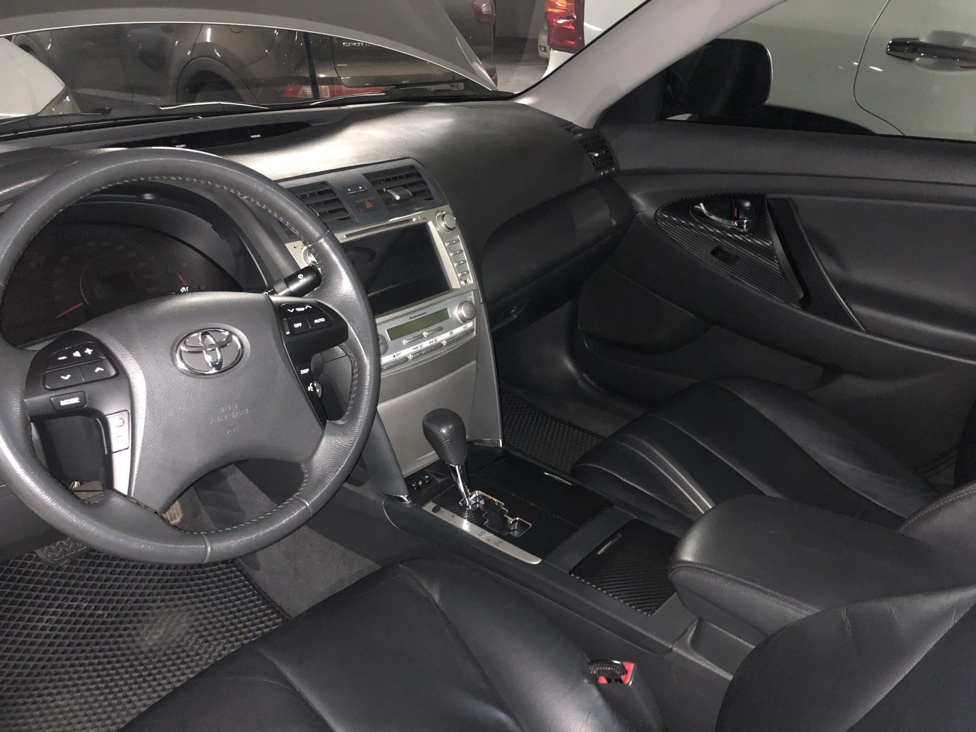 Китайский камри фото. Camry v40 комплектация r2. Камри 40 2007 комплектация r 5. Камри 40 r5 комплектация 3.5. Камри 40 r3 комплектация.