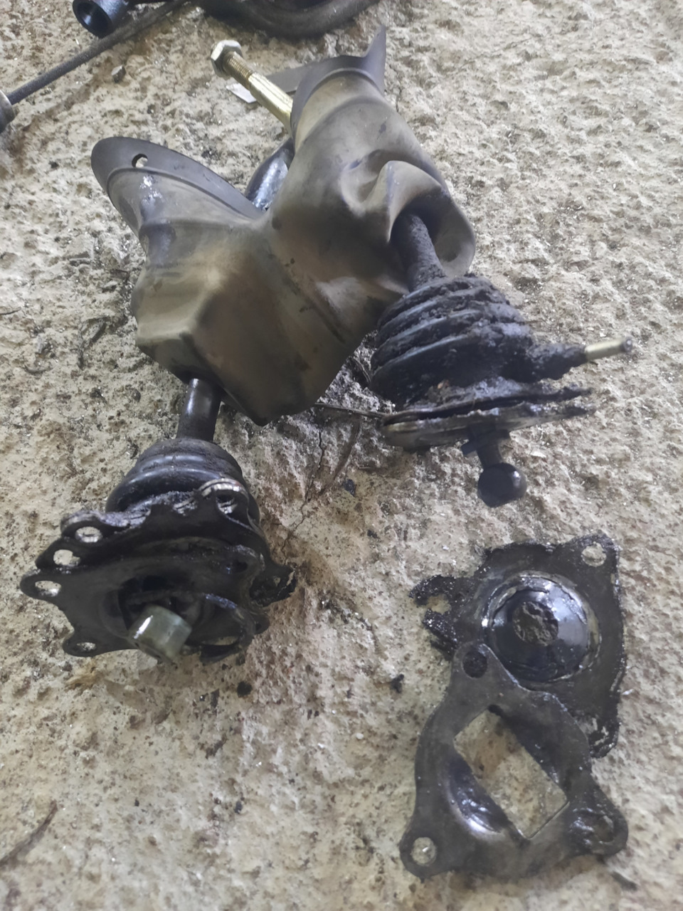 В говне и масле, вся раздатка была в этом — Great Wall Hover