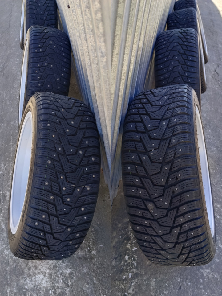 Шины зимние шипованные Hankook 205/50 R17, литые диски Audi 7Jx17 ET45 ...