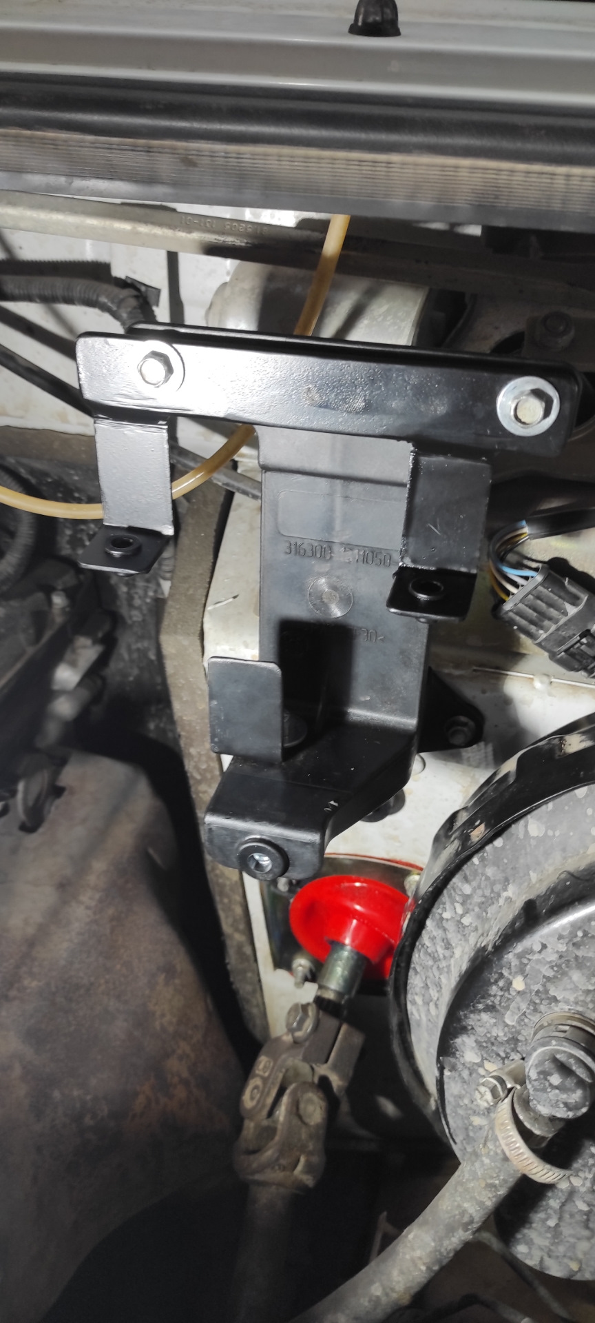 Решение проблемы текущей пробки расширительного бачка. — УАЗ Patriot, 2 ...