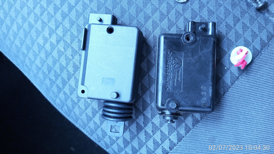 Актуатор (привод) замка багажника 7700712901 — Renault Logan (1G), 1,6 ...