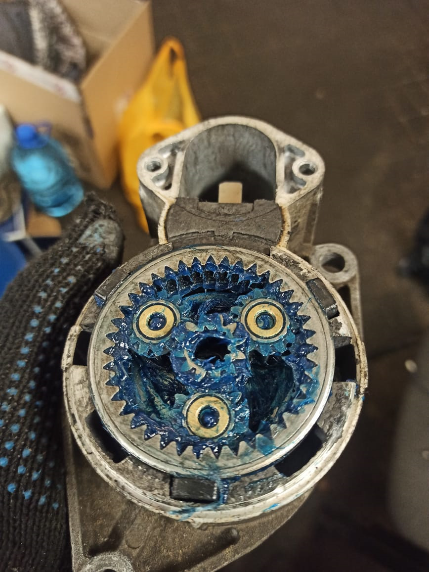 загнал я поменять масло и тут все началось ) — LADA Калина универсал, 1 ...