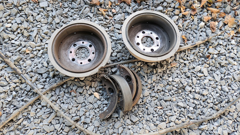 Ремонт задних тормозов: замена тормозных колодок, цилиндров, барабанов ...