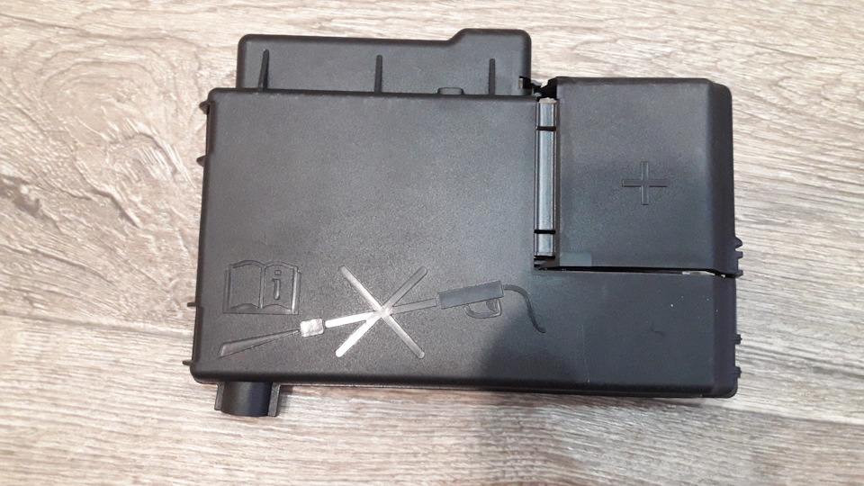 Замена крышки блока силовых предохранителей шевроле круз 1.4 Турбо ...