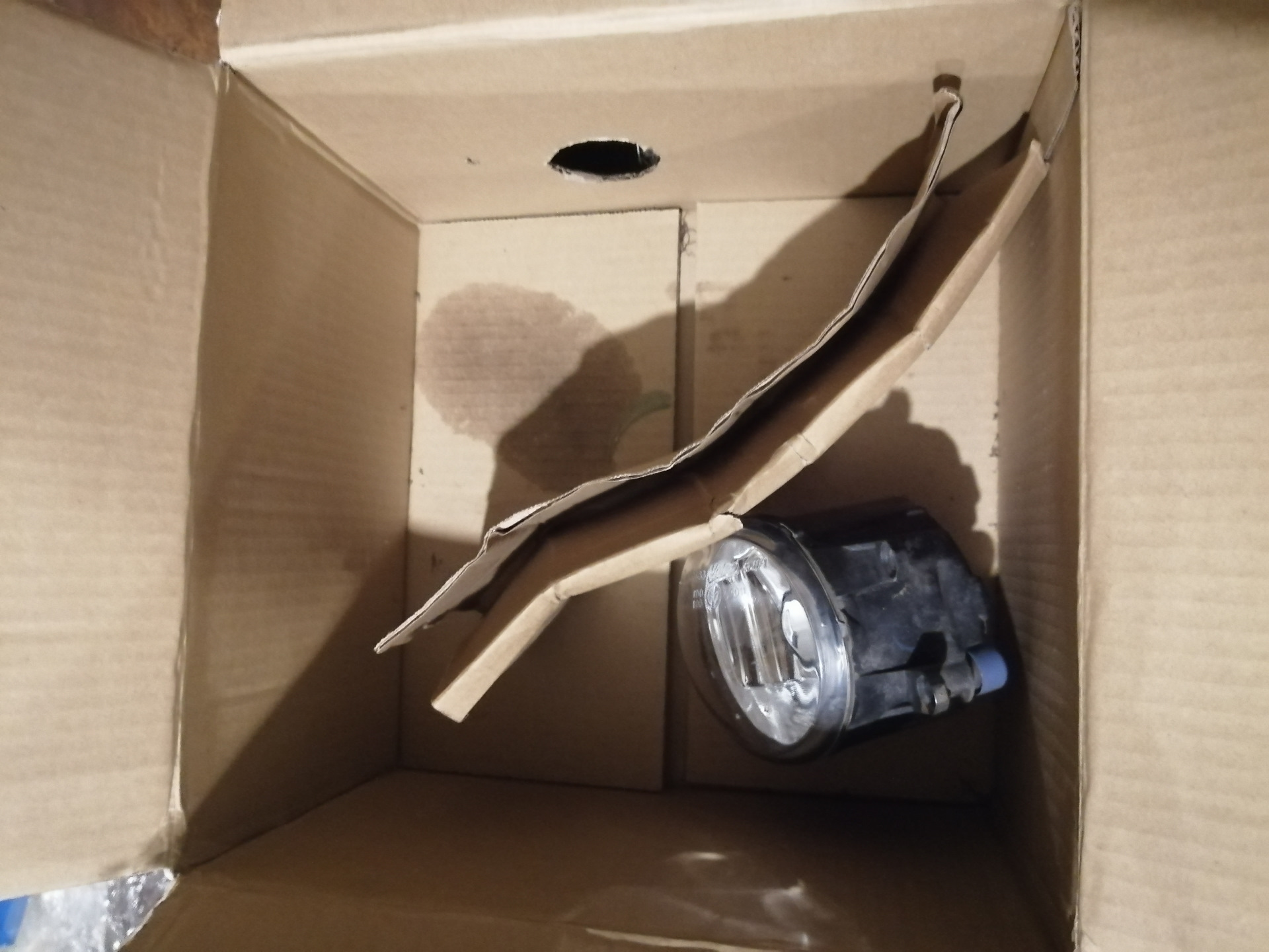 Потеет стекло ПТФ — Toyota RAV4 (III), 2 л, 2011 года | своими руками ...