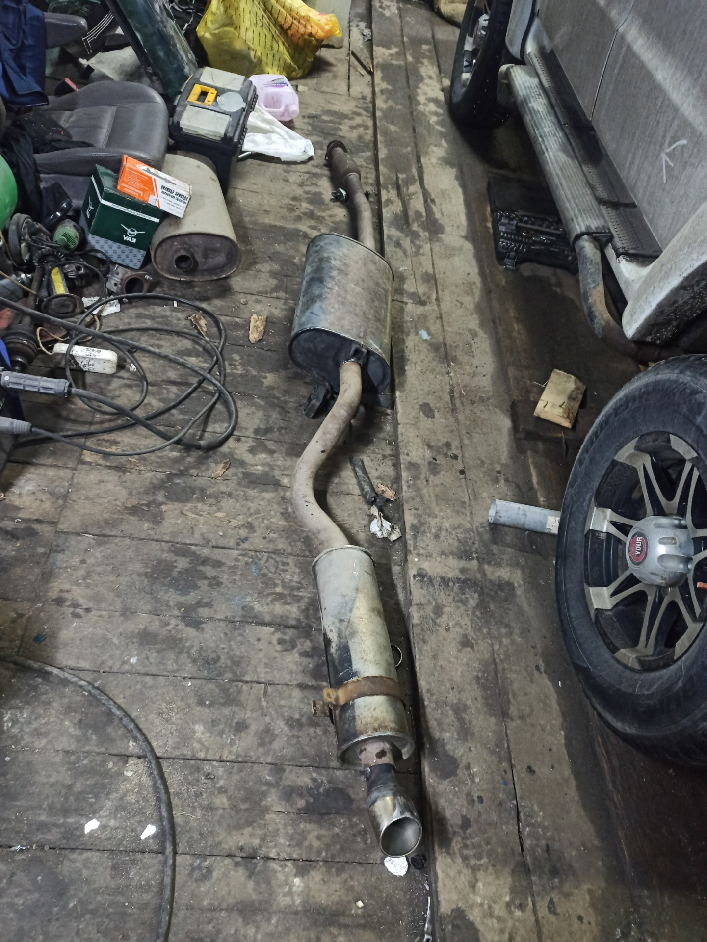 Тайоту мне в глушак, или тихий выхлоп — УАЗ Patriot, 2,7 л, 2014 года ...