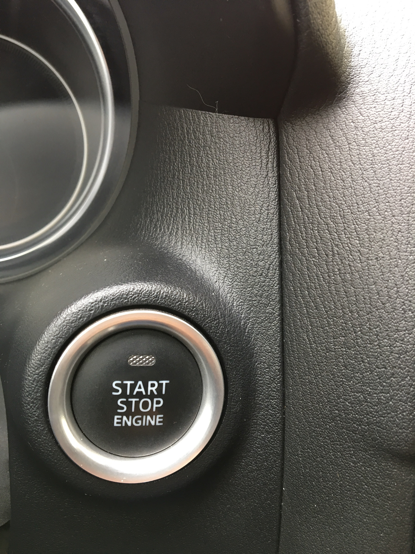Мазда сх5 старт стоп. Кнопка старт стоп Mazda CX 5. Мазда СХ-5 кнопка старт стоп. Старт кнопка в мазде СХ-5. Кнопка пуска Mazda CX-5.