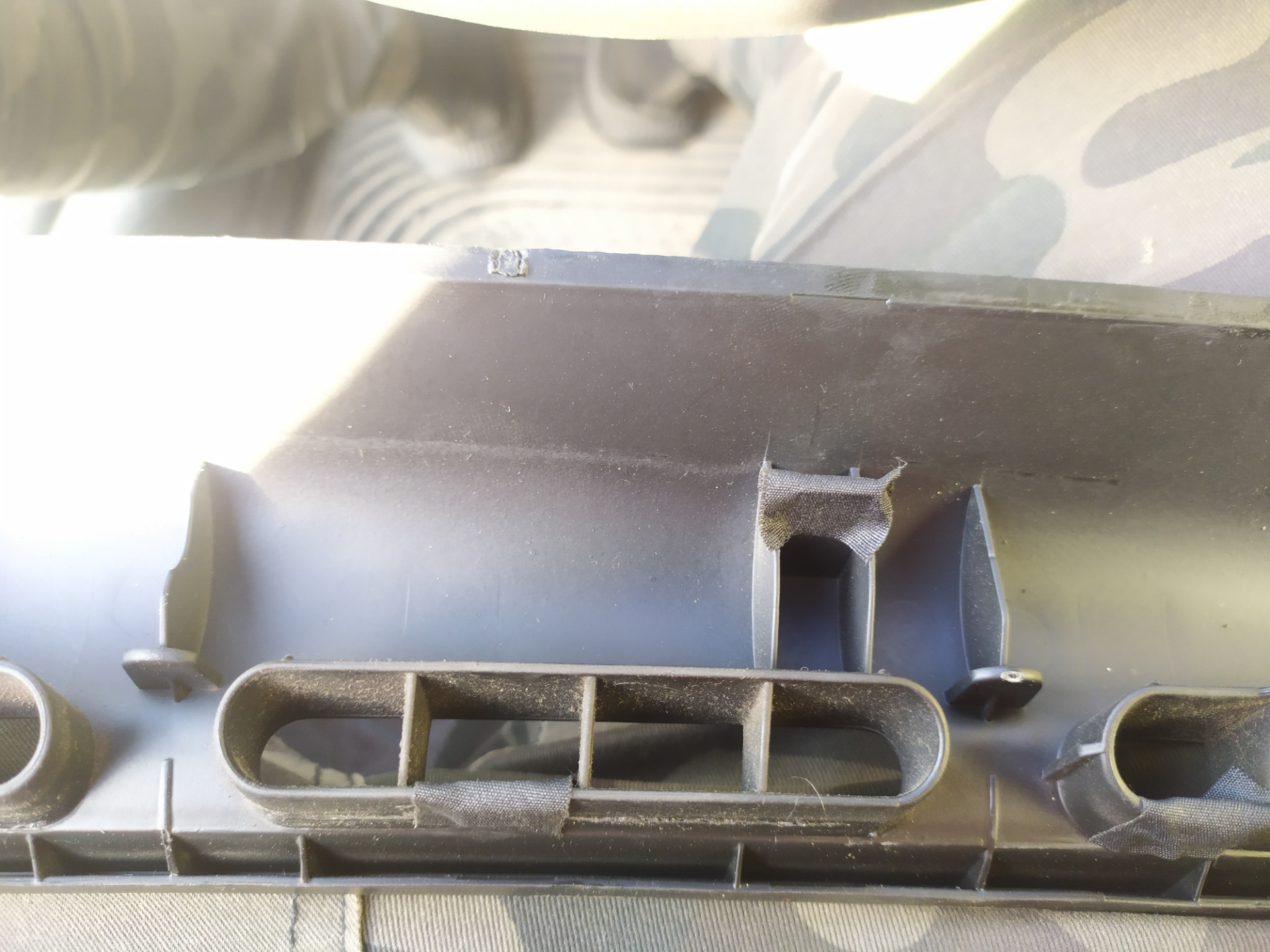 Скрип торпеды — Opel Vectra B, 1,8 л, 1997 года | другое | DRIVE2